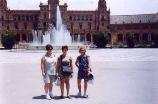 ff065.jpg (18161 bytes)