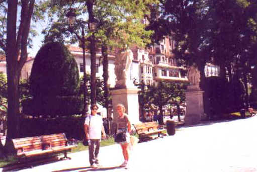 ff156.jpg (26067 bytes)