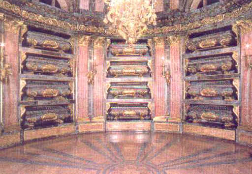 ff196.jpg (32886 bytes)