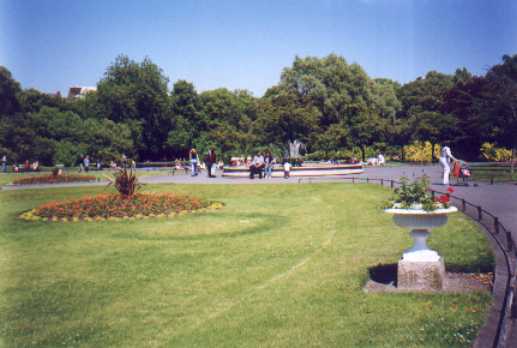 ff232.jpg (20915 bytes)