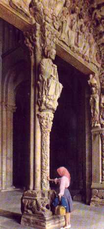 sant04.jpg (16158 bytes)